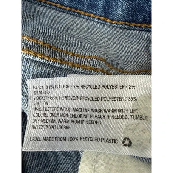 Universal Thread Woman's Distressed Jean Shorts Blue Size 4 Raw Hem Stretch - Picture 4 of 7